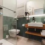 H24