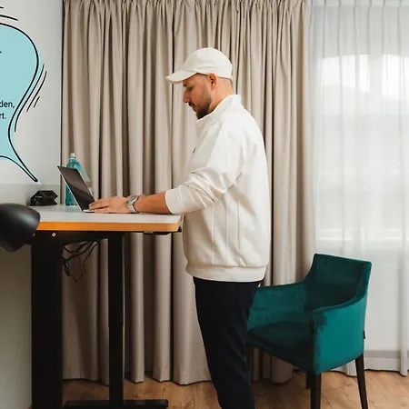 H24 Hotel